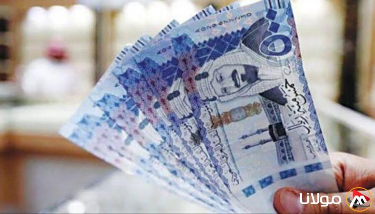 “خبر حزين للمسافرين” سعر الريال السعودي في السوق السوداء اليوم الأثنين 17 مارس 2025 امام الجنيه المصري