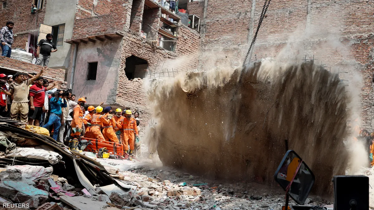 11 شخصاً لقوا حتفهم بسبب انهيار بناية في نيودلهي