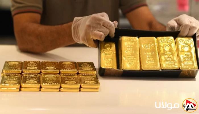 انخفاض كبير في سعر الذهب بعد تراجع ترامب عن تهديدات إقالة باول