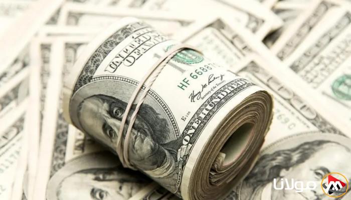 الدولار يستعيد قوته بعد تراجع ترامب عن تهديده بإقالة باول