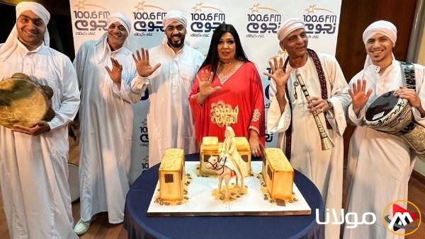 فيفي عبده تحتفل بعرض مسلسل “العتاولة 2” بزفاف شعبي عبر الراديو | صور