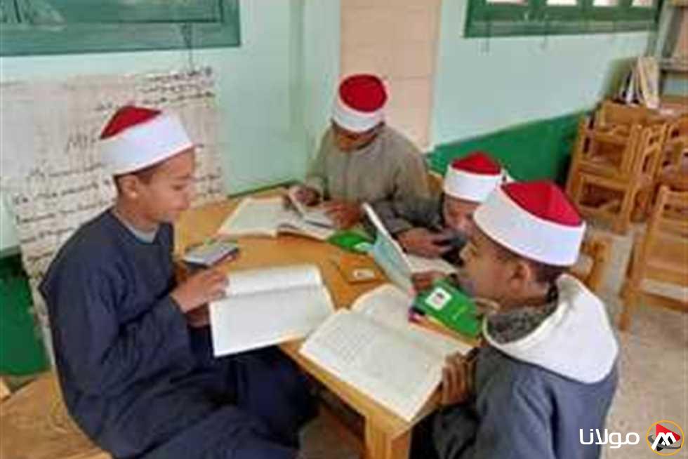 ما هي قيمة مكافآت العاملين في كنترولات امتحانات الشهادتين الابتدائية والإعدادية الأزهرية؟