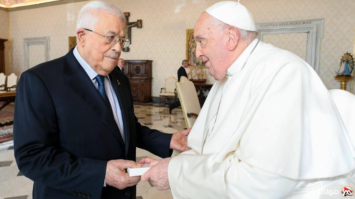 محمود عباس: البابا فرنسيس “رفيق مخلص للشعب الفلسطيني”