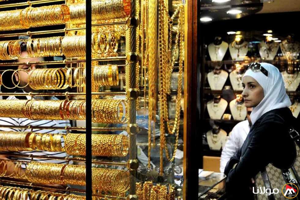بعد ارتفاع سعر الذهب عيار 21 إلى أكثر من 5000 جنيه مع المصنعية.. عضو في شعبة الذهب يحدد الوقت المناسب للشراء.