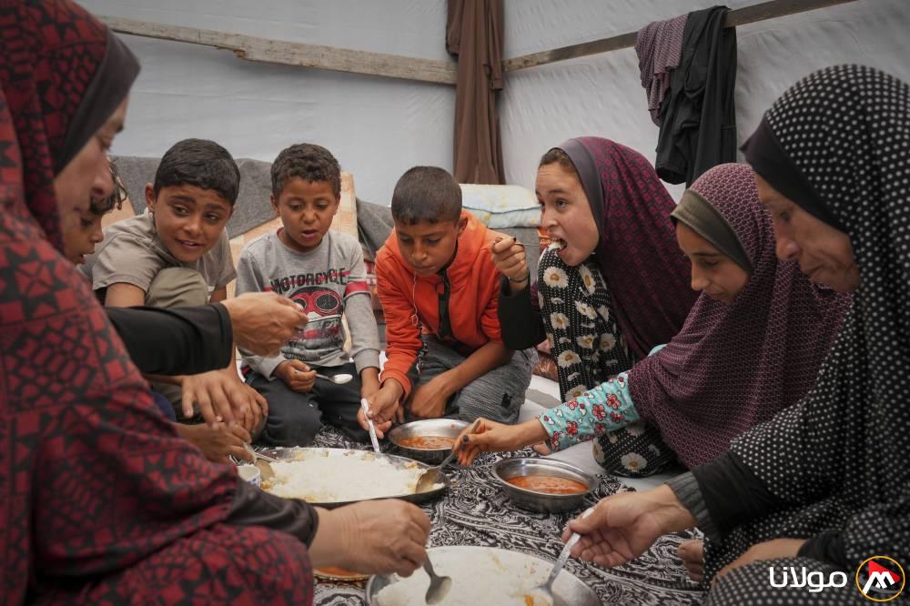 إسرائيل تعزز هجماتها على النازحين في غزة وتلوح بتصعيد النزاع العسكري
