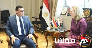 وزير الإسكان يلتقي السفيرة السلوفاكية لمناقشة شراكات في تطوير المدن الذكية