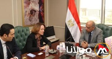 وزير الكهرباء يناقش فرص التعاون في مجال الطاقة المتجددة مع مجموعة “E D F” الفرنسية