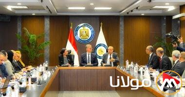 وزراء البترول والبيئة والطيران يناقشون التعاون في مشروع إنتاج وقود الطائرات المستدام
