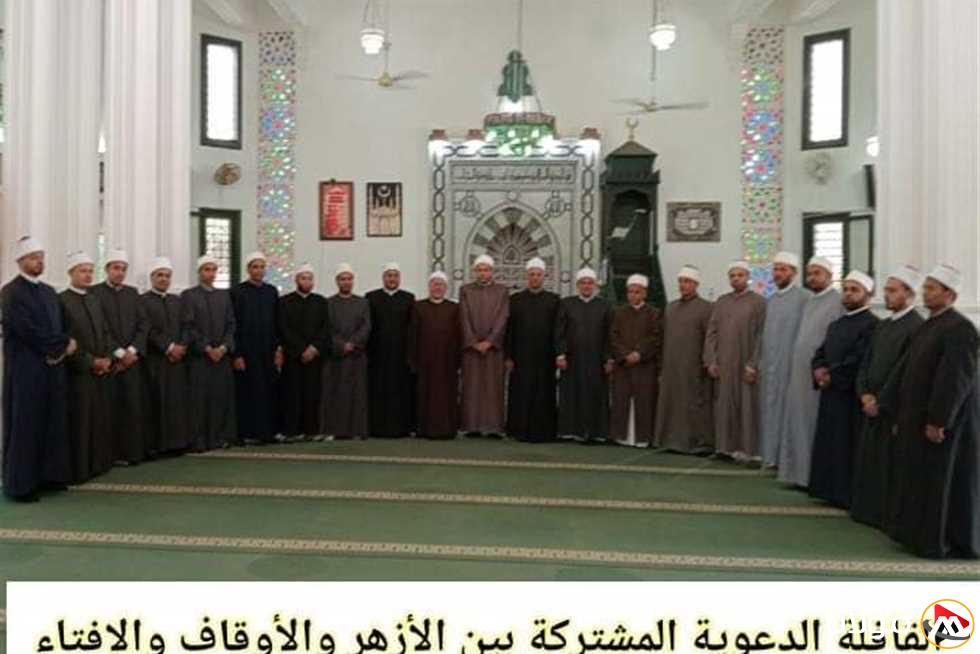 في كل وادٍ رواية وفي كل زاوية ملحمة: أئمة المساجد يلقيان خطبة الجمعة عن “الأرض المقدسة”