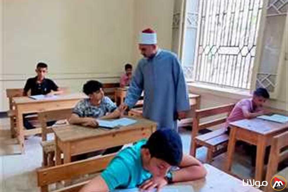 الأزهر يعلن عن تقديم مكافآت لموظفي لجان امتحانات الشهادتين الابتدائية والإعدادية ويفتح باب التقديم لتوظيف 40 ألف معلم.