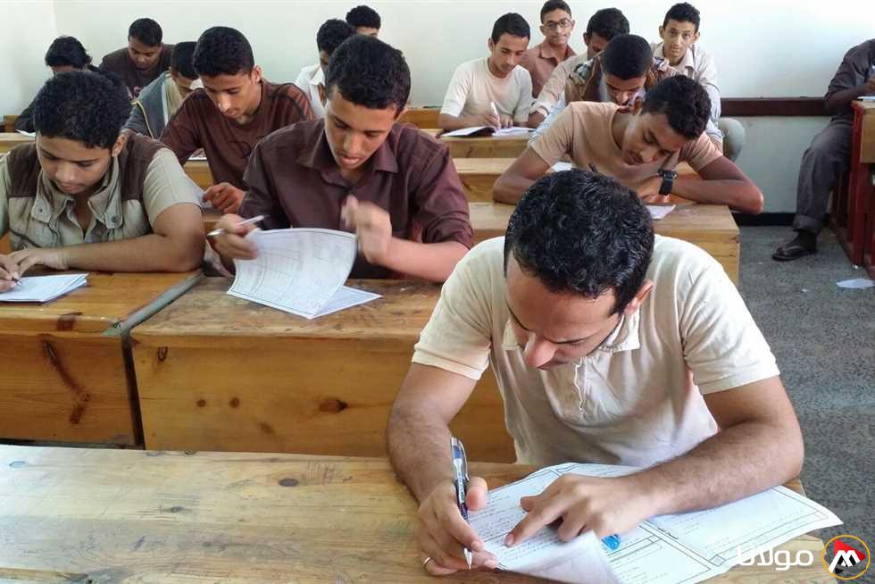 جدول امتحانات الدبلومات الفنية 2025 – تجارة 3 و5 سنوات (كافة التخصصات)