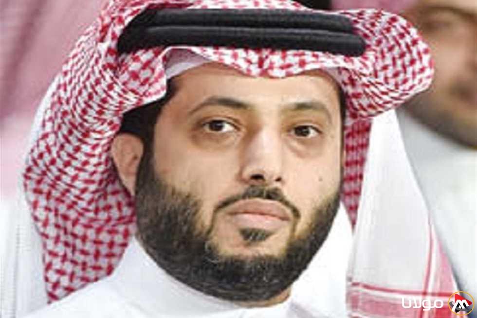 تركي الشيخ ينشر صورة نادرة من فيلم «الناظر» ويقول: «اللهم ارحمهم جميعًا»