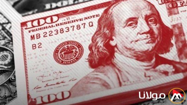 تطورات سعر الدولار في البنوك الكبرى بمصر بعد ارتفاع الفائدة الأمريكية وتأثيرها على السوق السوداء خلال الإجازات الرسمية