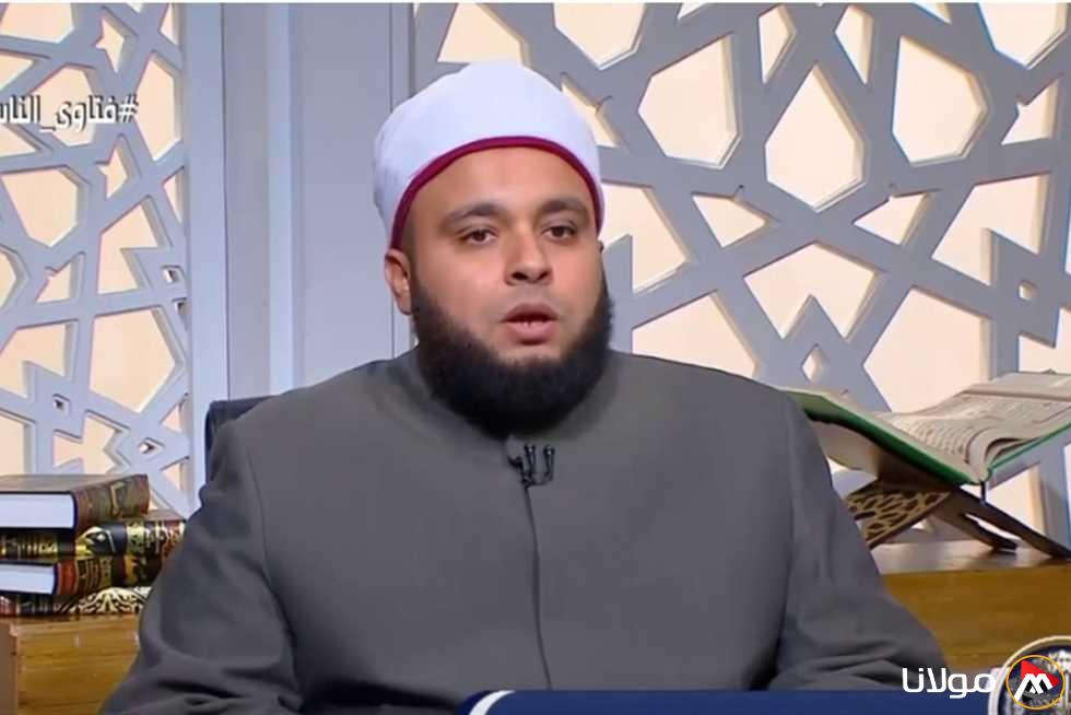 «هل يمكنني أن أؤدي فريضة الحج عن والدتي بينما لا أؤديها بنفسي؟».. أمين الفتوى يوضح الأمر.