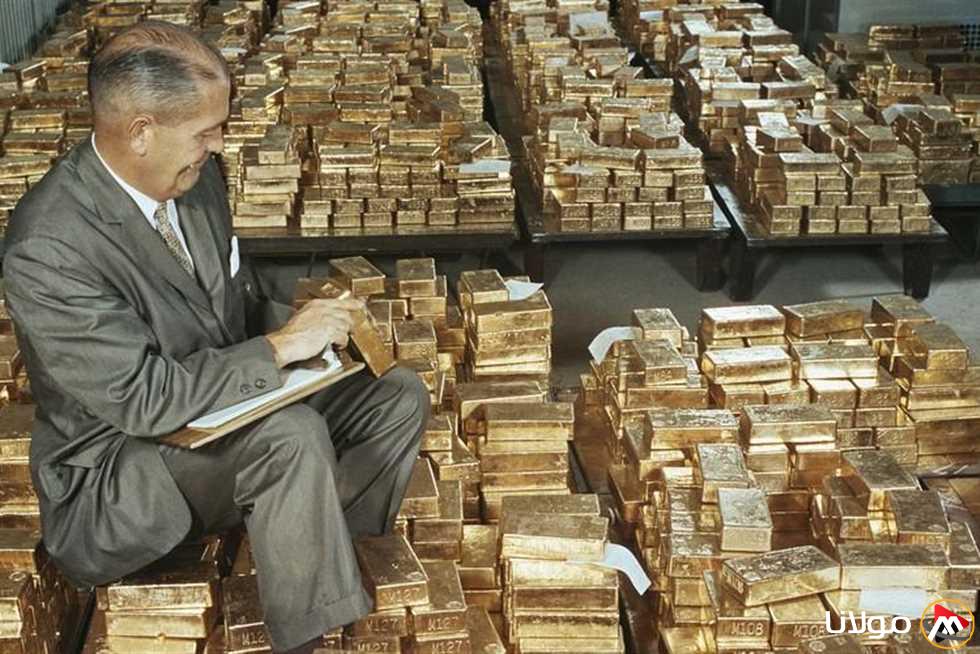 الذهب يتصدر الأسواق ويسجل قمة جديدة على الصعيدين المحلي والدولي