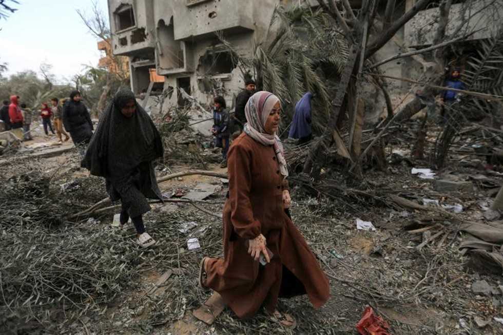 ماكرون يطالب الرئيس الفلسطيني ب”استبعاد حماس” من الساحة السياسية وإجراء إصلاحات في السلطة.