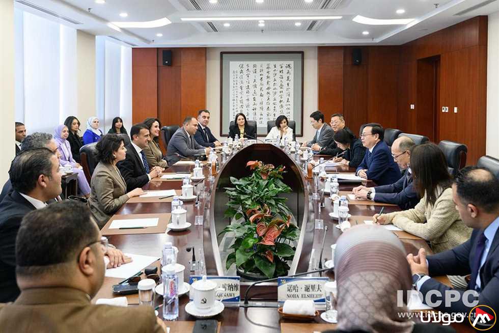 وفد من تنسيقية شباب الأحزاب والسياسيين يتوجه إلى الصين لتعزيز الروابط الثنائية