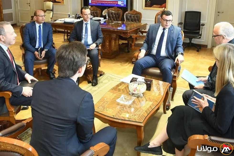 وزير الإسكان والسفير السويدي يناقشان سبل تعزيز التعاون المشترك
