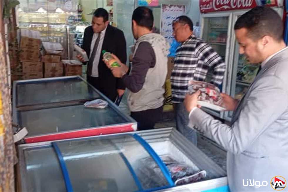 إغلاق 556 منشأة غذائية غير مطابقة للمواصفات في المنيا