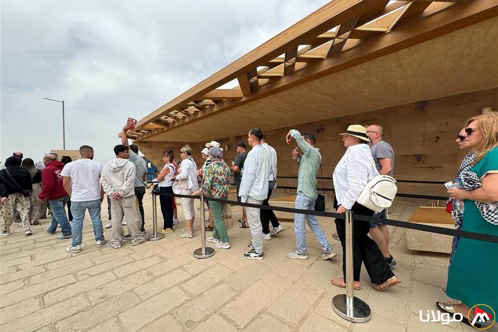 قطاع السياحة والآثار: منطقة الأهرامات شهدت استقبال 14 ألف زائر في اليوم الثالث من التشغيل التجريبي لمشروع التطوير