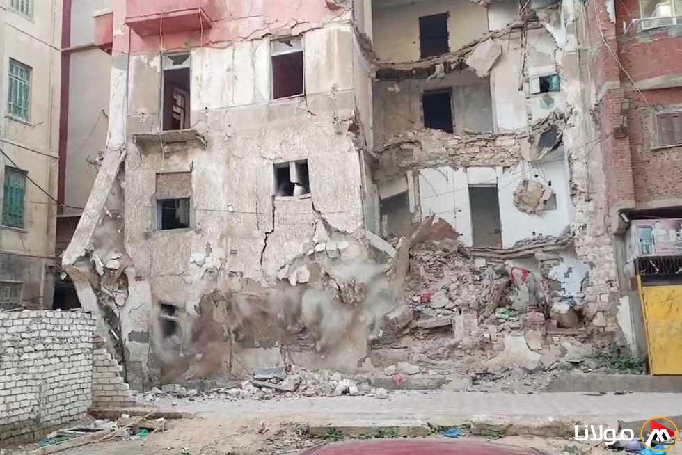 «بعضها يشكل تهديدًا عاجلاً».. محافظ الإسكندرية يأمر بإزالة العقارات المهددة بالسقوط فورًا