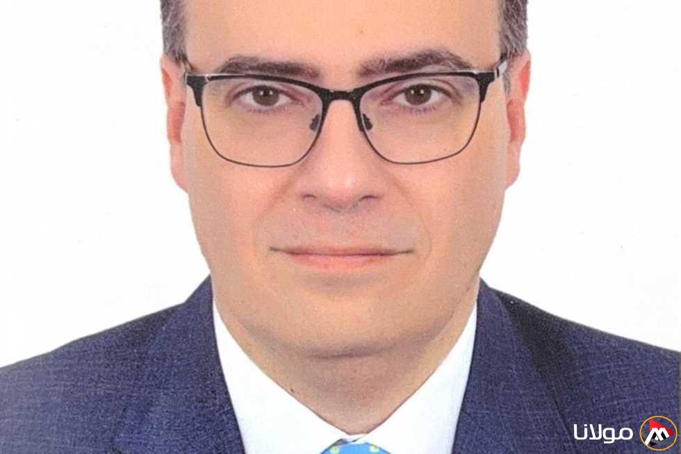 من هو حاتم نبيل الذي قام الرئيس بتعيينه لإدارة الجهاز المركزي للتنظيم والإدارة؟