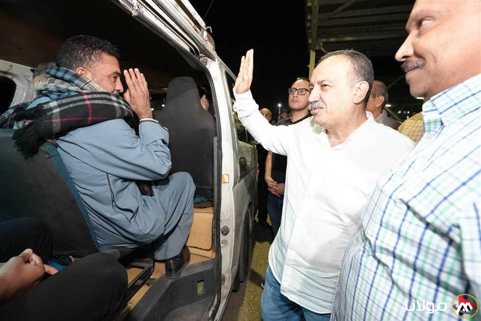 محافظ أسيوط: سنتصرف بحزم تجاه أي انتهاكات أو مخالفات بشأن التعرفة الجديدة للركوب