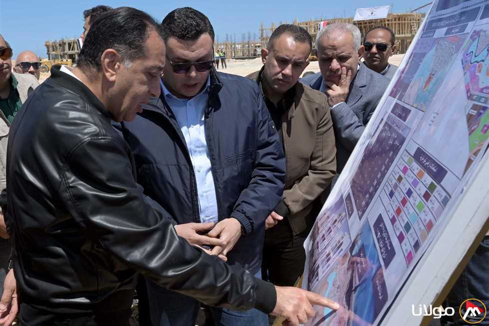 رئيس الوزراء يزور منطقة «نيو مارينا» في مدينة العلمين الجديدة