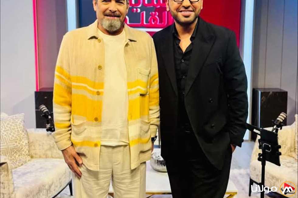 لحظات فارقة وأحلام جريئة.. اعترافات أحمد عبدالعزيز في برنامج «بالمايك والقلم»