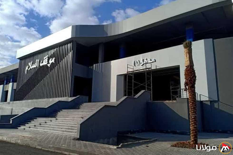 التحول الجديد لموقع السلام: مواطنون يصفونه بأنه ‘نموذج لإدارة الفوضى وتحويلها إلى نظام’