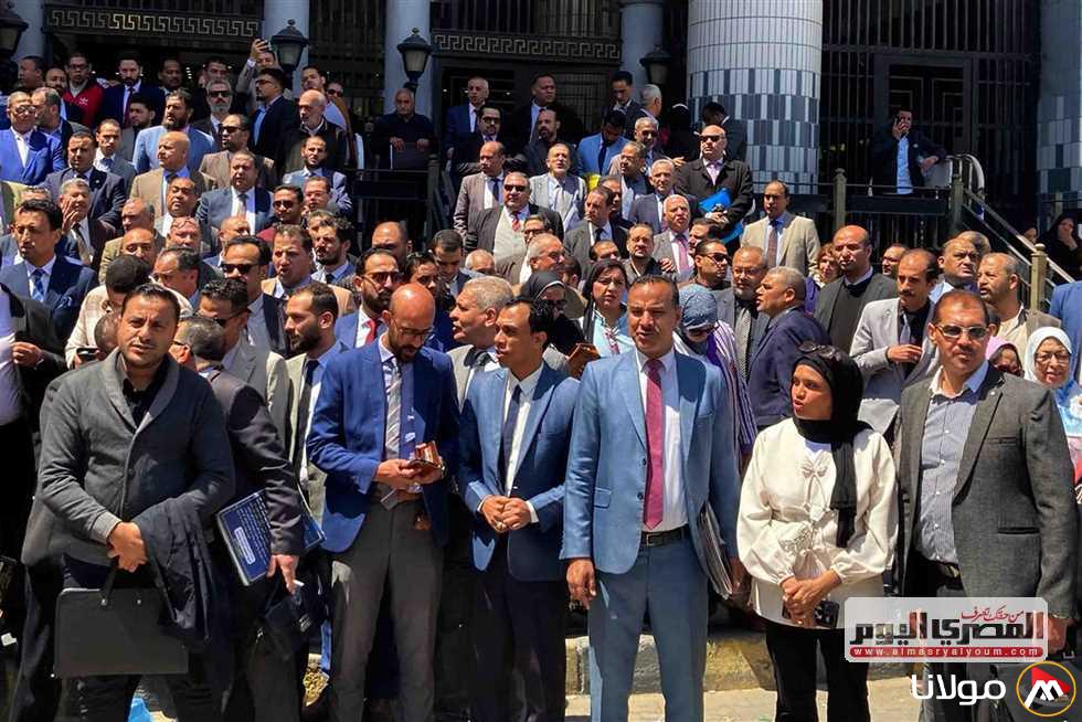 «العدالة للجميع وليس فقط لمن يملك القدرة المالية».. نقابات المحامين في البلاد تندد بزيادة رسوم المحاكمات.