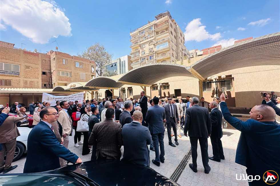 نقيب المحامين يتغيب عن التظاهر احتجاجًا على ارتفاع رسوم التقاضي