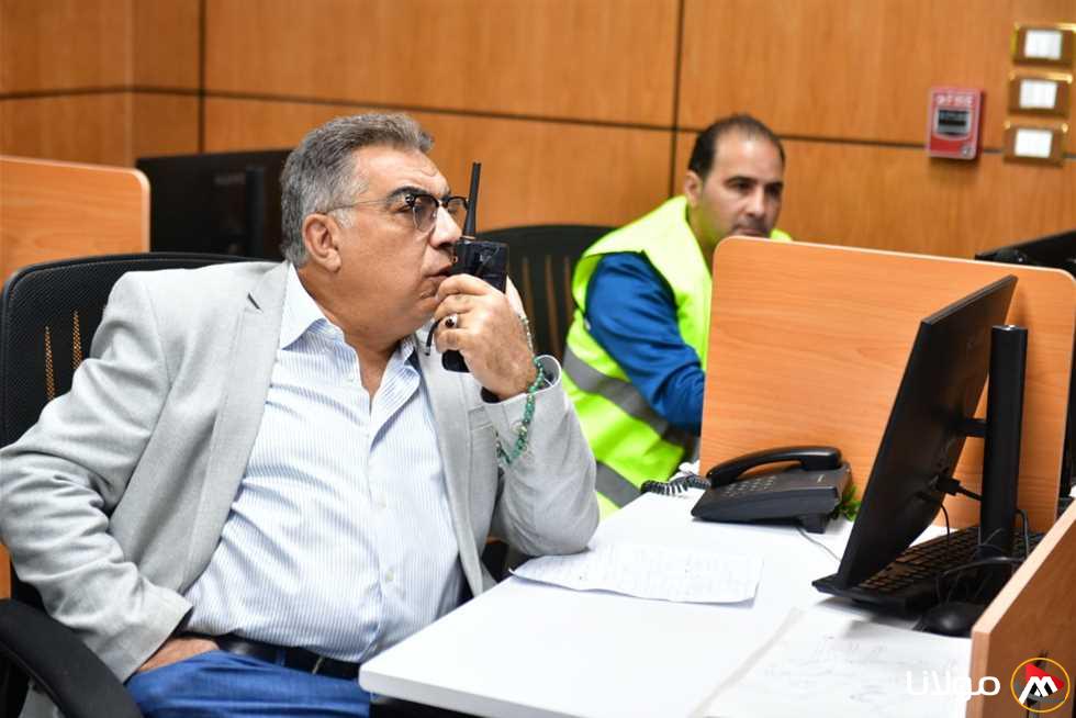 محافظ الدقهلية يراقب جهود إزالة مياه الأمطار من الشوارع