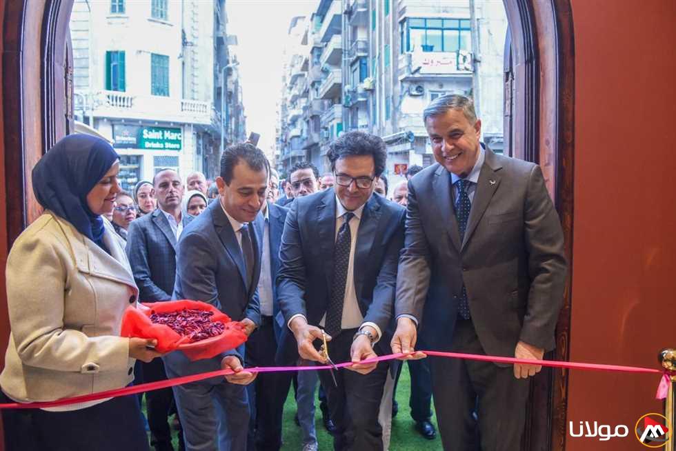 مسرح بيرم التونسي في الإسكندرية يتسع لـ618 مقعدًا.. وزير الثقافة يفتتح المسرح بعد تجديده (صور)