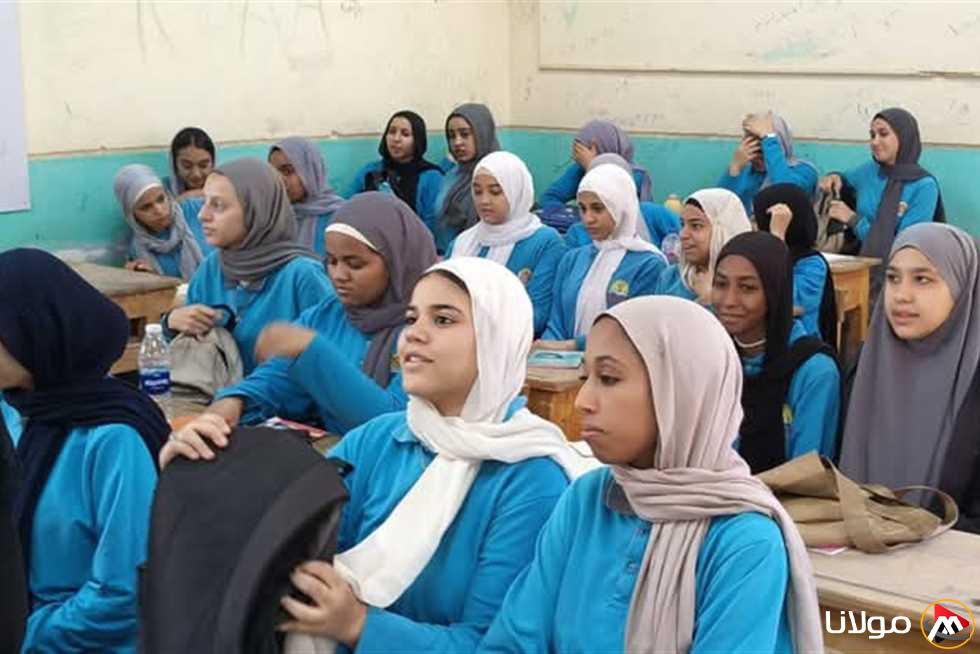 وكيل وزارة التعليم في أسوان يقوم بزيارة لمتابعة سير العملية التعليمية في المدارس