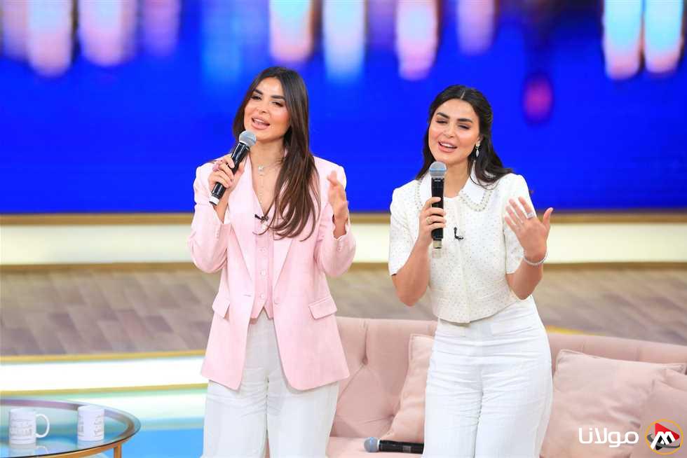 غدًا.. استضافة الشقيقتين رانيا ونورهان منصور في برنامج منى الشاذلي