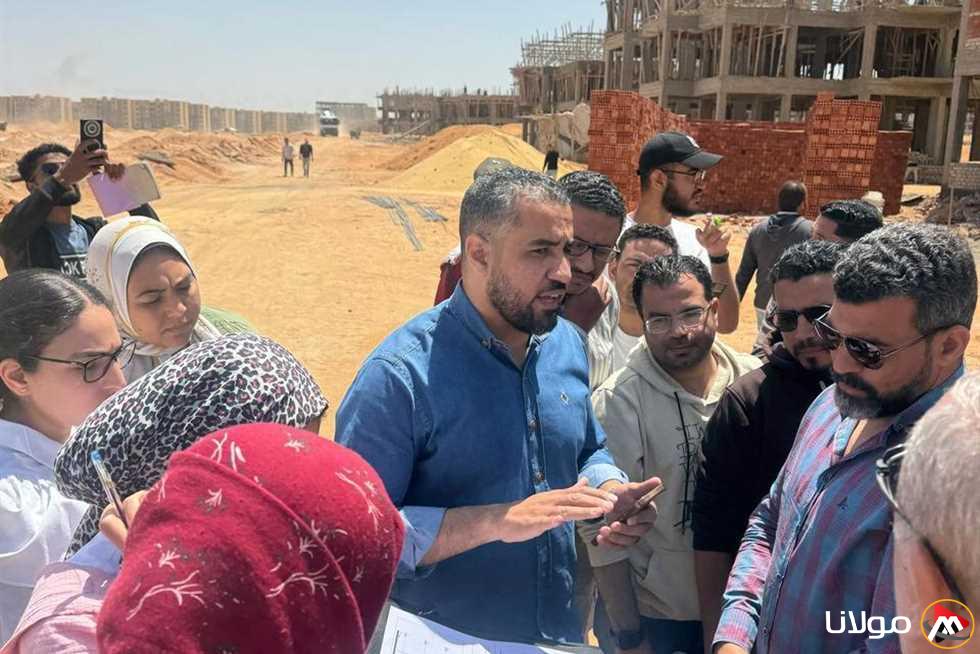 مسؤولو وزارة “الإسكان” يراقبون تقدم تنفيذ المشاريع السكنية في مدينة أكتوبر الجديدة