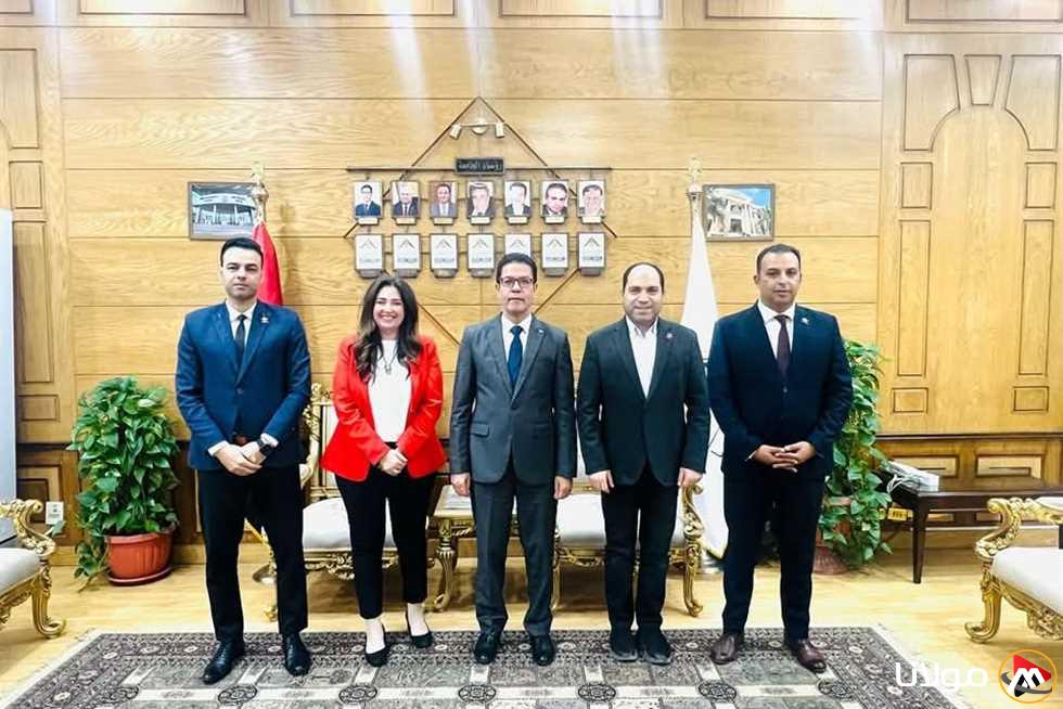 رئيس جامعة بنها يستقبل وفد تنسيقية شباب الأحزاب لتفعيل بروتوكول التعاون