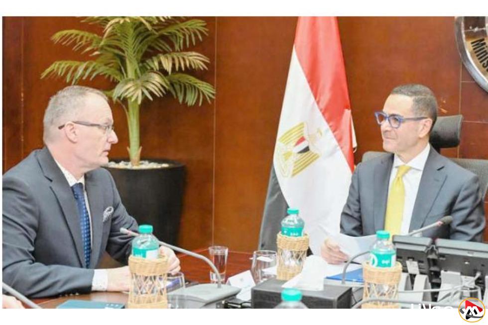 مصر والتشيك تشددان على إنشاء مجلس أعمال مشترك وتعزيزه.
