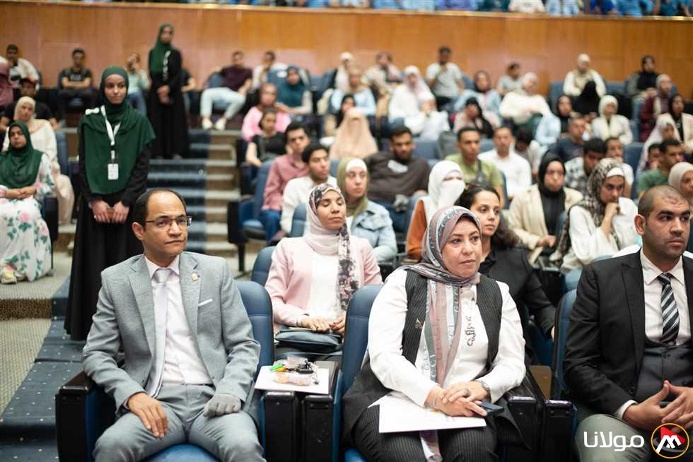 “التضامن الاجتماعي” تُعلن عن بدء برنامج “نفاذ إلى سوق العمل” لدعم وتطوير مؤهلات طلاب الجامعات