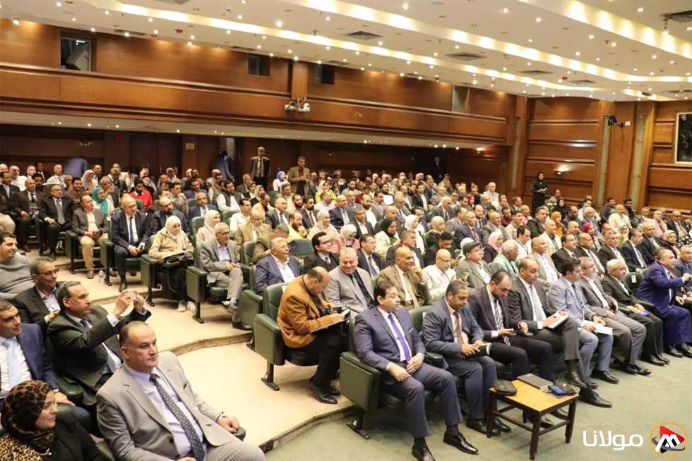 مديرة مصلحة الضرائب تجتمع بالمدققين والمحاسبين لتعزيز التواصل وتطوير شراكة فعّالة