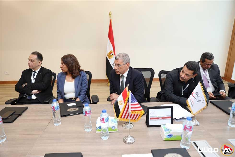 تعزيز التعاون الفضائي: رئيس وكالة الفضاء المصرية يجتمع بالسفيرة الأمريكية