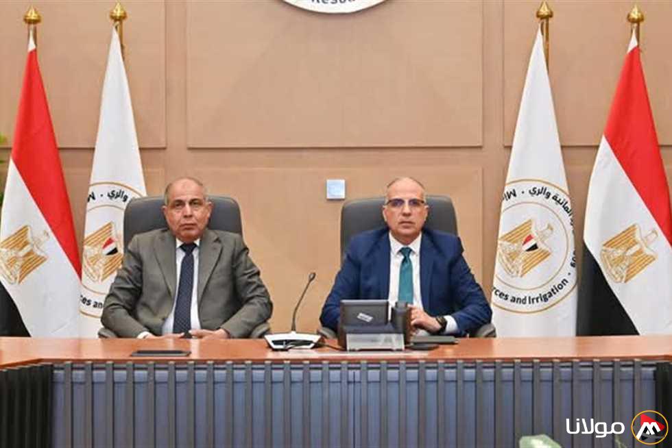 وزير الري ومحافظ المنيا يناقشان سبل الحفاظ على نهر النيل وتحسين نظام المياه