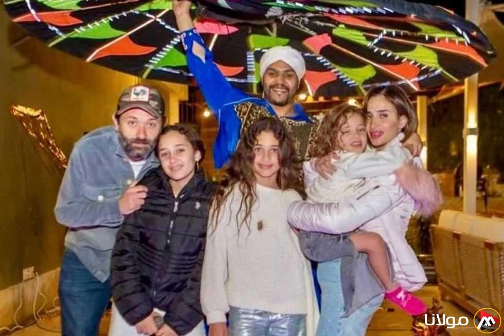 كريم محمود عبدالعزيز يظهر مجددًا بعد الأقاويل حول علاقته بدينا الشربيني