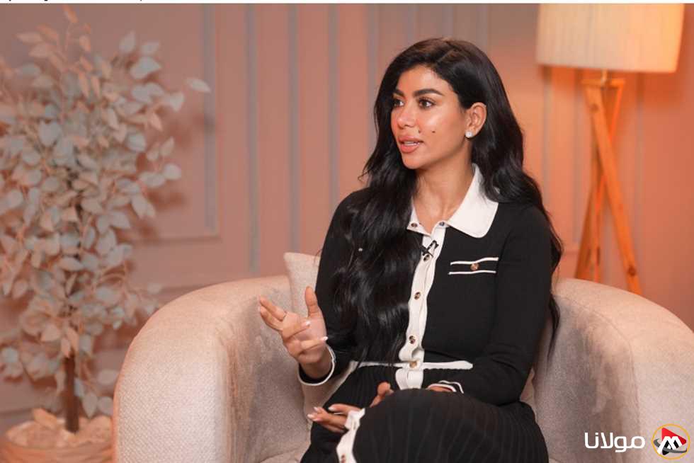 كارولين عزمي تروي تفاصيل مشاجرتها مع فنانة في موقع التصوير وتكشف كواليس الحدث