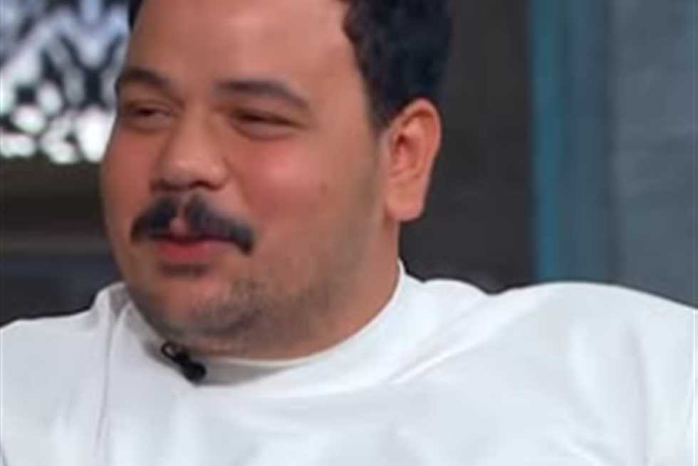مصطفى غريب يكشف لإسعاد يونس سبب صداقته مع أصحاب الوزن الزائد للابتعاد عن الوحدة