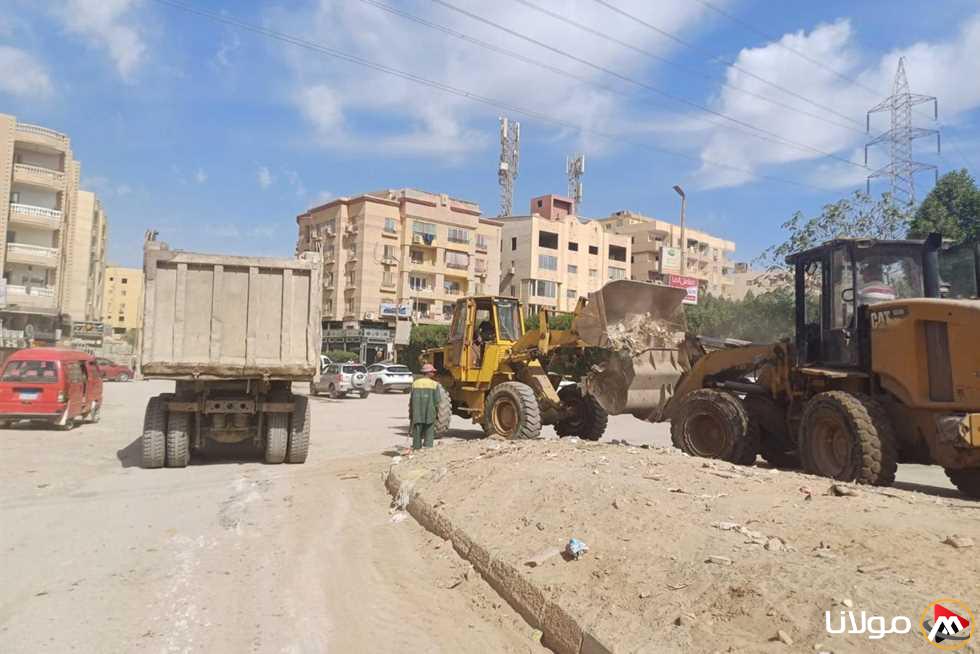 حملات نظافة شاملة في مناطق البوابة الثانية القديمة بحدائق الأهرام لتحسين البيئة والمظهر العام
