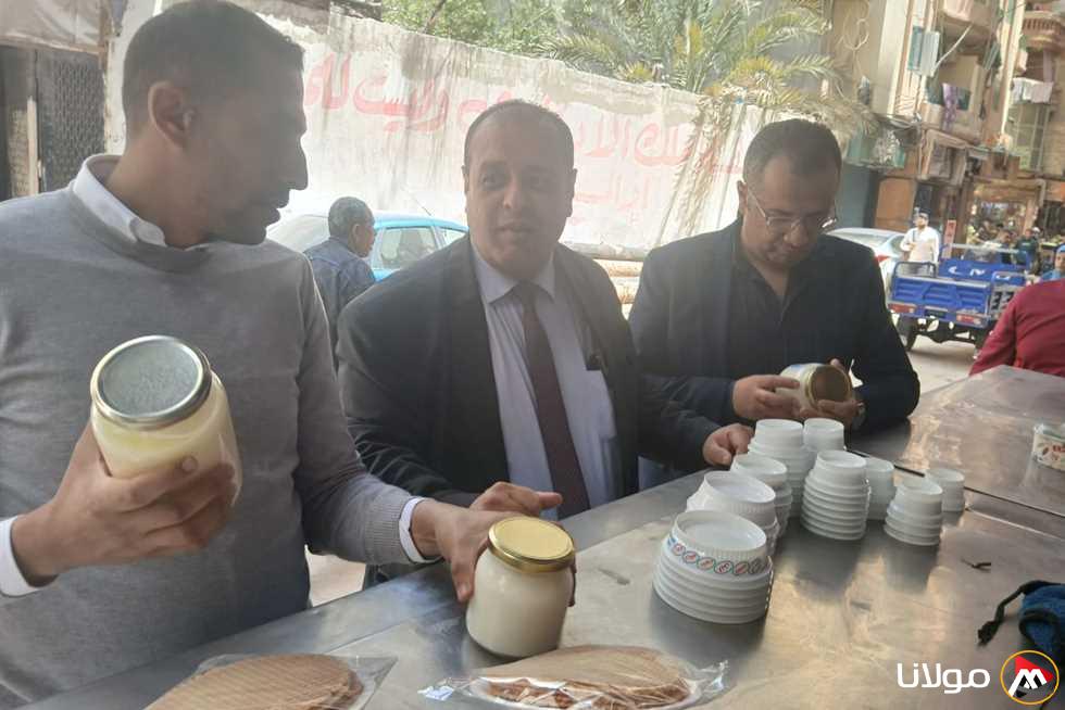 مصادرة 141 عدسة لاصقة وضبط 31 محضر لمخابز مخالفة في حملة على أسواق المنتزة بالإسكندرية