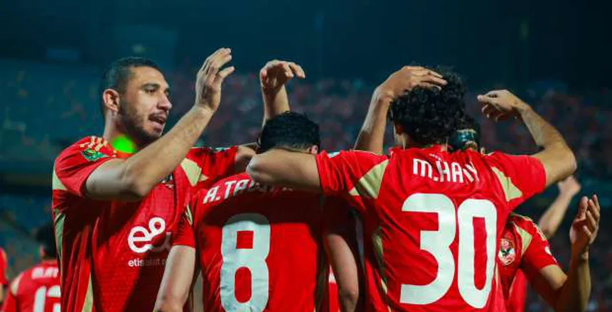 التوتر يزداد حول انتقال قائد فريق الأهلي إلى الزمالك بسبب 25 مليون جنيه