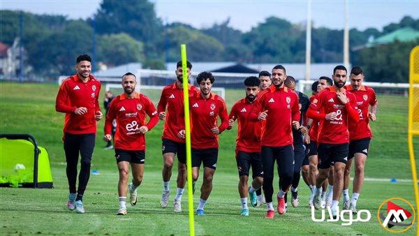 الأهلي يباشر تحضيراته لمواجهة صن دوانز اليوم.. وإجراء فحص طبي لتأهيل وسام أبوعلي